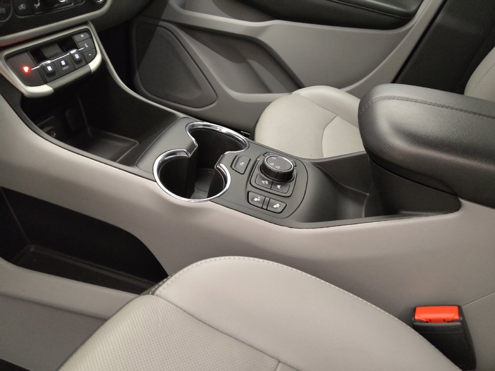 Used 2023 GMC Terrain SLT w/ Tech Package AWD/4WD image 26
