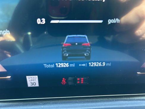 Used 2026 BMW X5 xDrive40i w/ M Sport Package image 11