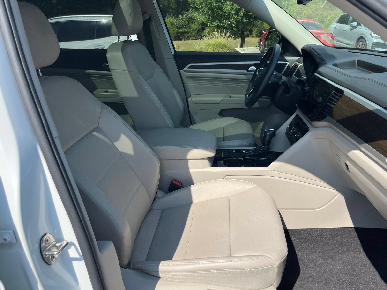 Used 2022 Volkswagen Atlas SE FWD image 35