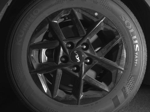 Used 2025 Kia K5 LXS FWD image 12