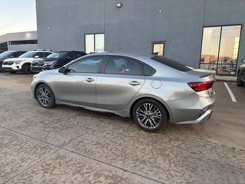 Used 2023 Kia Forte GT-Line w/ GT-Line Premium Package image 4