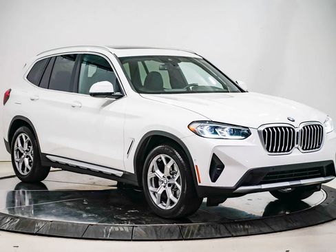 Used 2024 BMW X3 sDrive30i w/ Convenience Package image 5