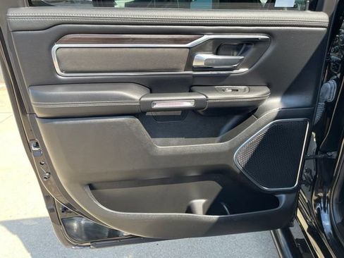 Used 2025 RAM 1500 Laramie AWD/4WD image 20