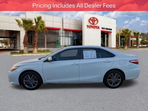 Used 2017 Toyota Camry SE FWD image 8