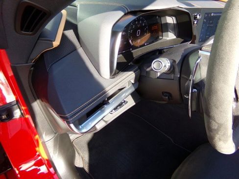 Used 2025 Chevrolet Corvette Z06 image 17