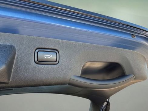 Used 2024 Kia Sportage SX image 38