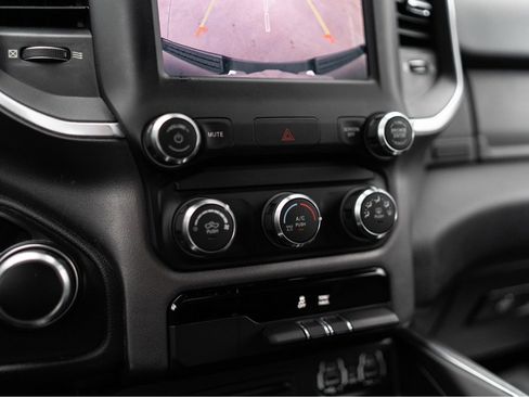 Used 2019 RAM 1500 Big Horn image 10