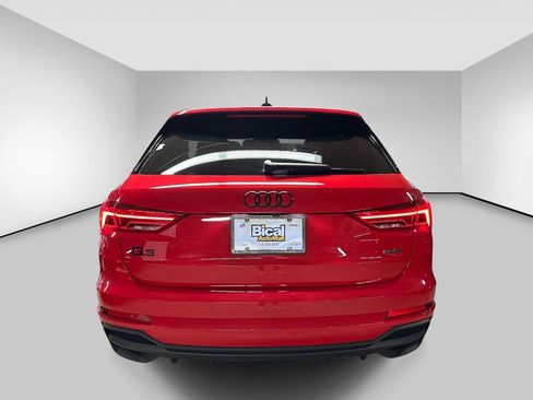 Used 2024 Audi Q3 2.0T Premium Plus w/ Premium Plus Package AWD/4WD image 3