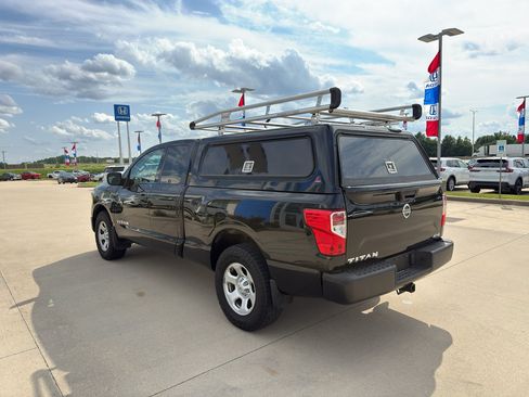 Used 2018 Nissan Titan S w/ S Utility Package AWD/4WD image 7