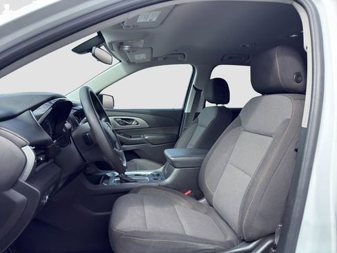 Used 2019 Chevrolet Traverse LS FWD image 9