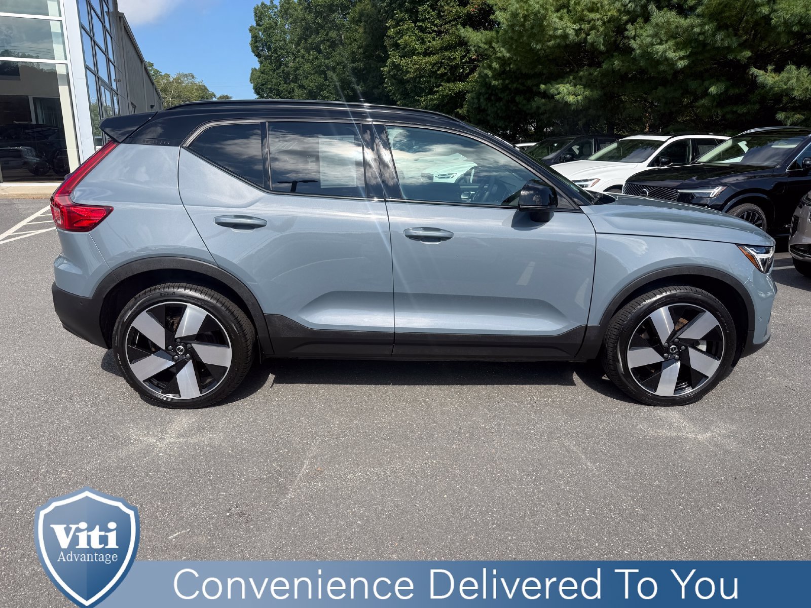 Certified 2023 Volvo XC40 Recharge Ultimate w/ Protection Package Premier AWD/4WD image 8