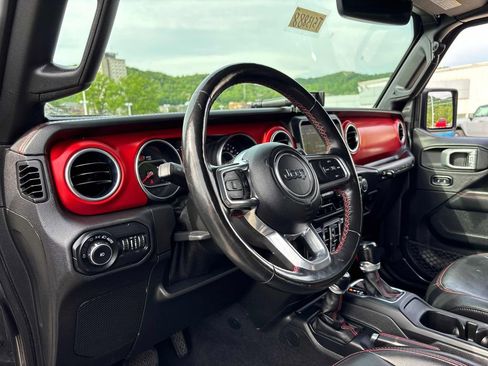 Used 2021 Jeep Wrangler Unlimited Rubicon AWD/4WD image 11