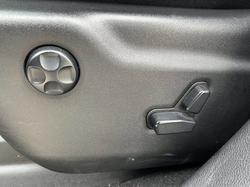 Used 2021 Jeep Grand Cherokee Limited image 17