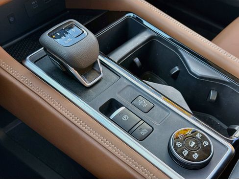 Certified 2025 Nissan Pathfinder Platinum AWD/4WD image 20
