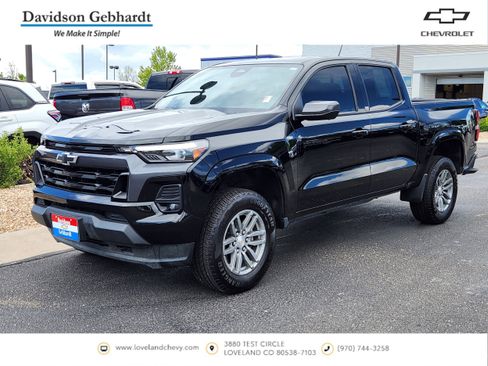 Used 2024 Chevrolet Colorado LT w/ LT Convenience Package III AWD/4WD image 1