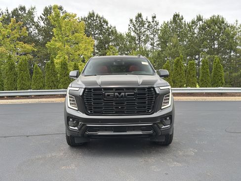 Used 2026 GMC Yukon Denali w/ Sun & Power Step Package AWD/4WD image 11