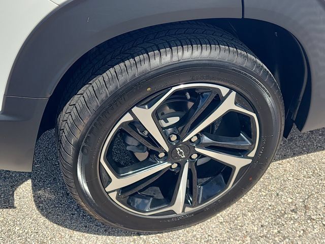 Used 2023 Chevrolet TrailBlazer RS w/ Convenience Package FWD image 6