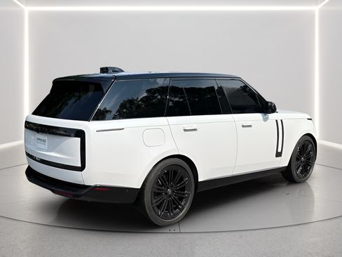 Certified 2025 Land Rover Range Rover SE AWD/4WD image 5