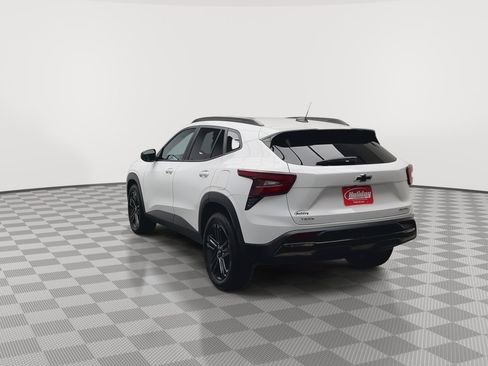 Certified 2024 Chevrolet Trax ACTIV w/ Sunroof Package image 38