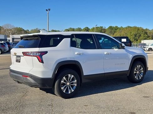 Used 2025 Chevrolet Equinox LT image 6