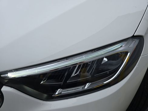 Certified 2025 Mercedes-Benz GLC 300 4MATIC image 34