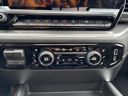 New 2026 Chevrolet Silverado 1500 High Country AWD/4WD image 21