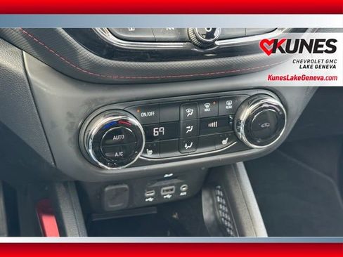 Used 2023 Chevrolet TrailBlazer RS w/ Sun and Liftgate Package FWD image 29