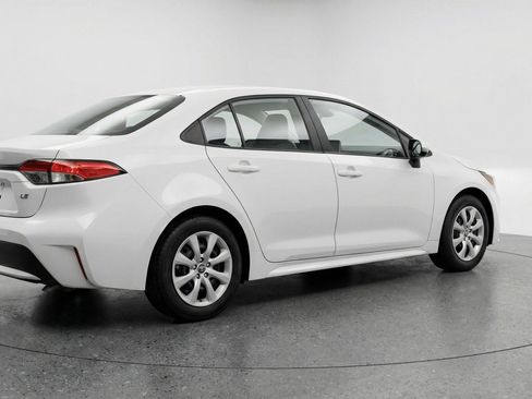 Used 2025 Toyota Corolla LE FWD image 9