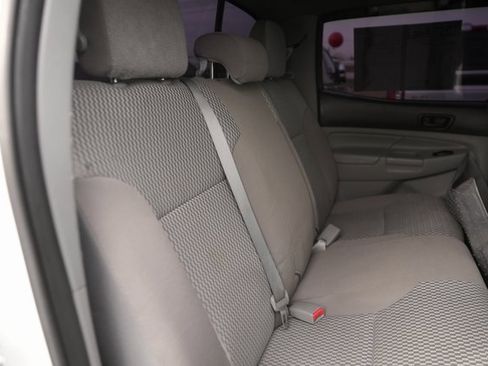 Used 2013 Toyota Tacoma 4x4 Double Cab image 16