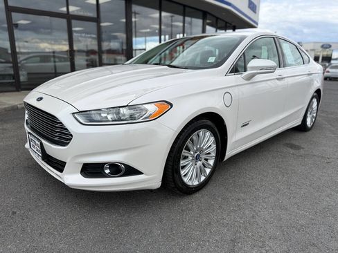 Used 2014 Ford Fusion Energi SE FWD image 1