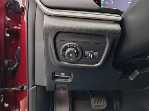 New 2026 Jeep Grand Cherokee L Limited w/ Limited Altitude Package AWD/4WD image 40
