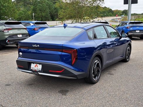 New 2025 Kia K4 EX image 4