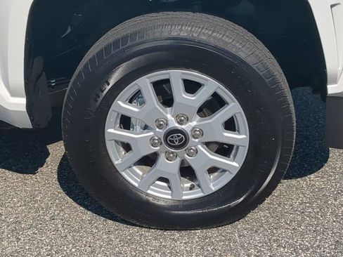 Certified 2024 Toyota Tacoma SR5 image 11