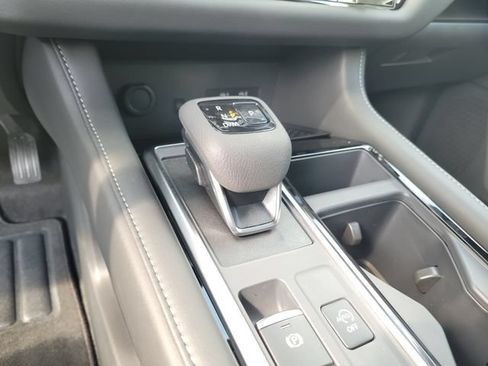 New 2026 Nissan Pathfinder SL AWD/4WD image 31