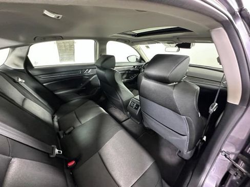Used 2019 Honda Accord EX image 12