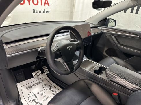 Used 2023 Tesla Model Y Long Range image 23