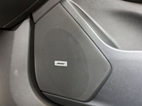 New 2025 Cadillac XT6 Premium Luxury image 17