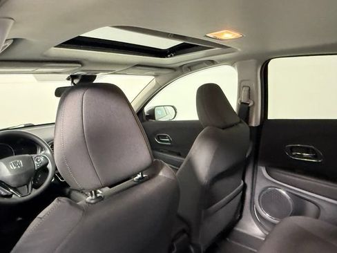 Used 2022 Honda HR-V EX image 36
