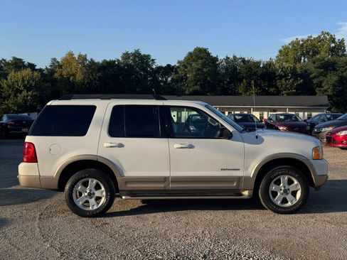 Used 2005 Ford Explorer Eddie Bauer AWD/4WD image 12