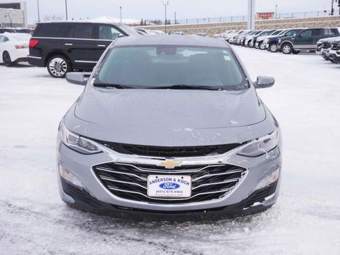 Used 2024 Chevrolet Malibu LT image 2