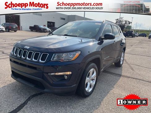 Used 2021 Jeep Compass Latitude FWD image 1