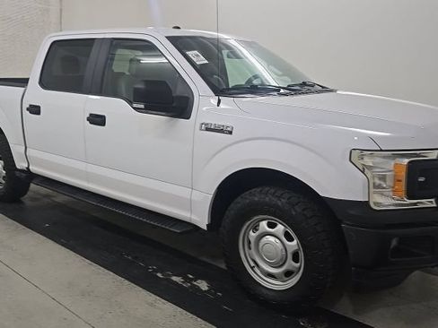 Used 2019 Ford F150 XL w/ Equipment Group 101A Mid AWD/4WD image 4