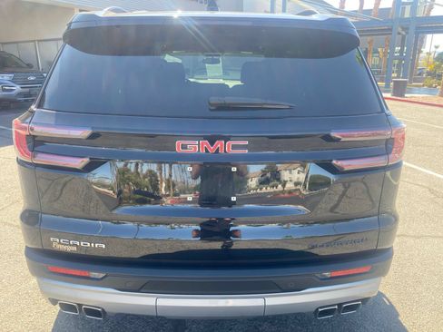 Used 2024 GMC Acadia Elevation w/ Luxury Package FWD image 6