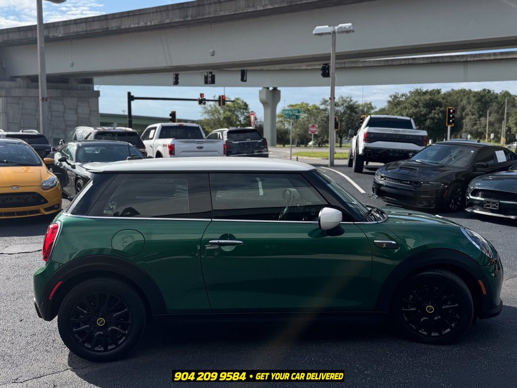 Used 2022 MINI Cooper SE w/ Driver Assistance Package FWD image 9