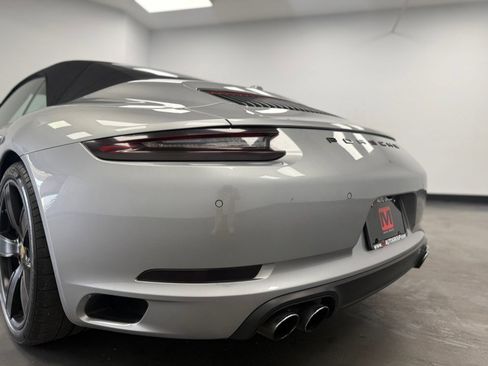 Used 2017 Porsche 911 Carrera image 28