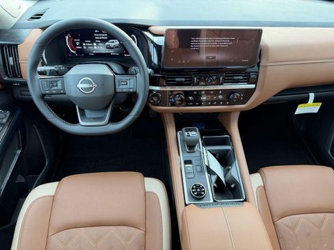 New 2026 Nissan Pathfinder Platinum AWD/4WD image 25