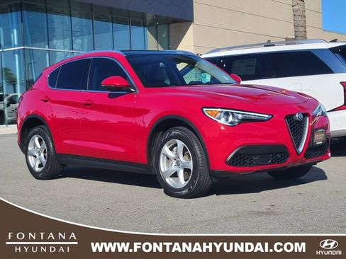 Used 2019 Alfa Romeo Stelvio image 1