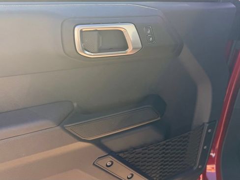 New 2025 Ford Bronco 4-Door w/ Sasquatch Package AWD/4WD image 18