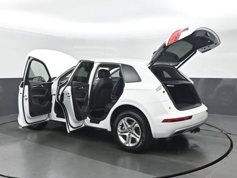 Used 2018 Audi Q5 2.0T Premium Plus w/ Convenience Package AWD/4WD image 40