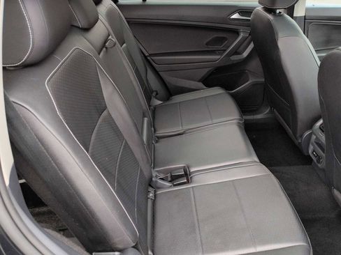 Used 2021 Volkswagen Tiguan SE AWD/4WD image 20